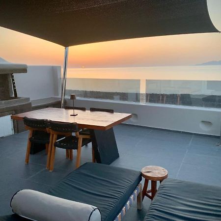 Kamári Incognito Beach Villa Santorini מראה חיצוני תמונה